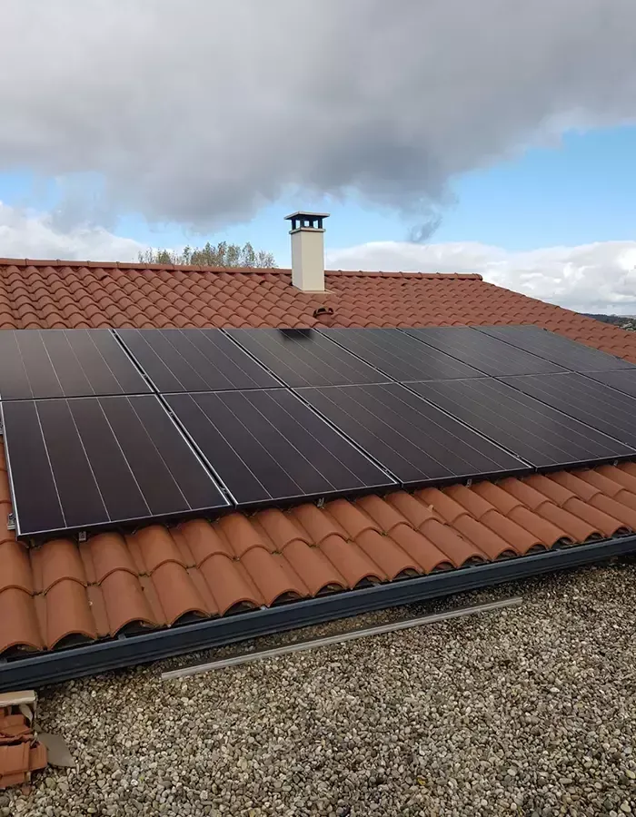 Installation des panneaux solaires   à Saint-Étienne